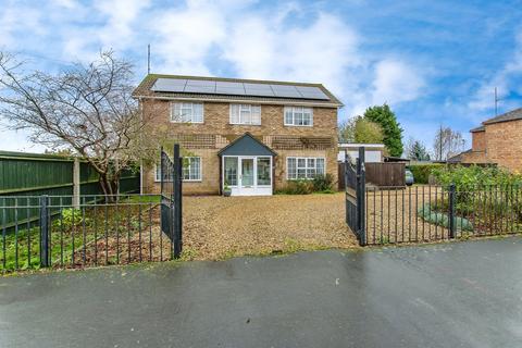 4 bedroom detached house for sale, Gorefield Road, Leverington, Wisbech