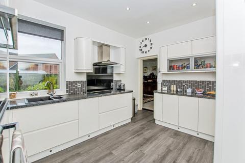 4 bedroom detached house for sale, Gorefield Road, Leverington, Wisbech