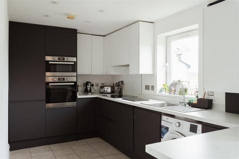 undefined, Lesbourne Road, Reigate