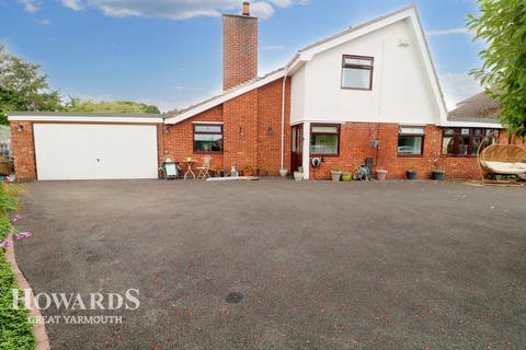 undefined, Conifer Close, Ormesby