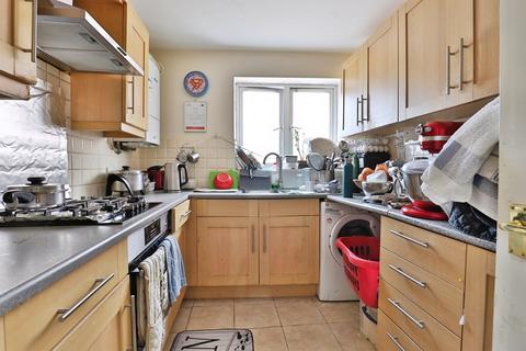 2 bedroom flat for sale, Wimborne Road, Bournemouth