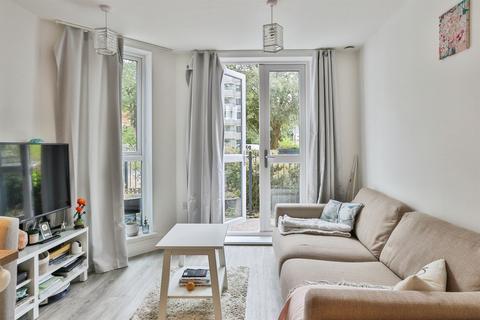 1 bedroom ground floor flat for sale, West Cliff Road, Bournemouth
