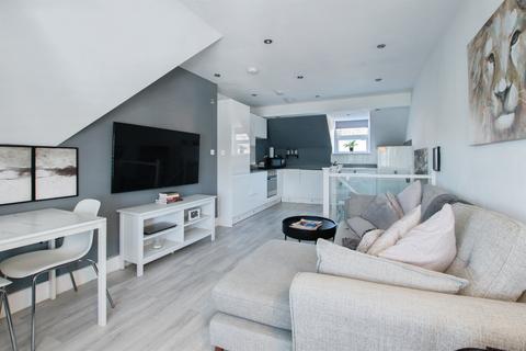 1 bedroom flat for sale, Queens Road, Bournemouth