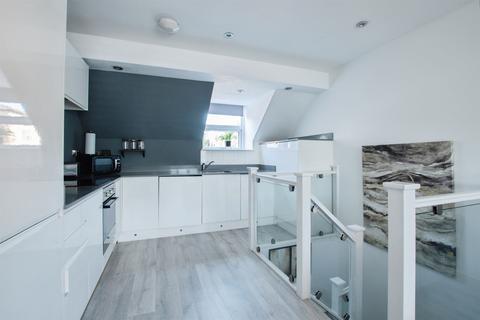 1 bedroom flat for sale, Queens Road, Bournemouth