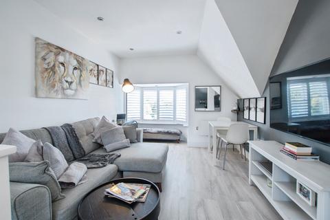 1 bedroom flat for sale, Queens Road, Bournemouth