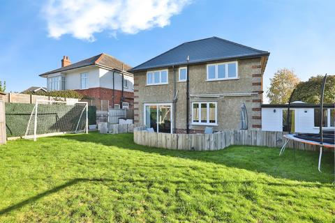4 bedroom detached house for sale, Meon Road, Bournemouth