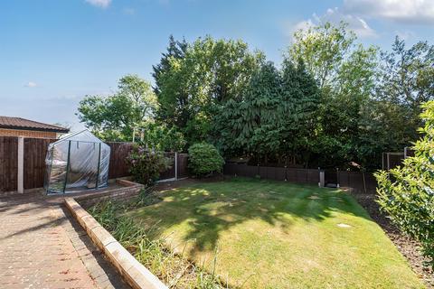 3 bedroom semi-detached house for sale, Farnham Close, London