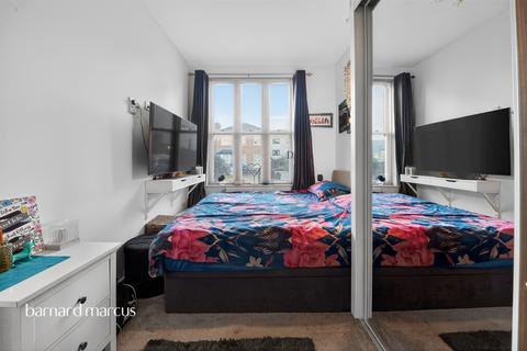 2 bedroom ground floor flat for sale, Leinster Mews, Barnet