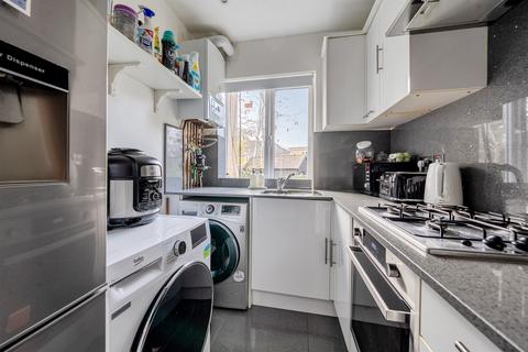 2 bedroom flat for sale, Great North Road, New Barnet, Barnet