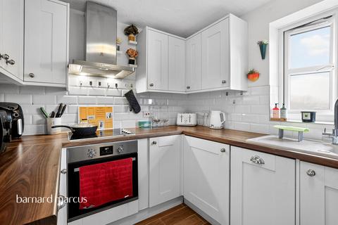 1 bedroom flat for sale, Stevenson Close, Barnet