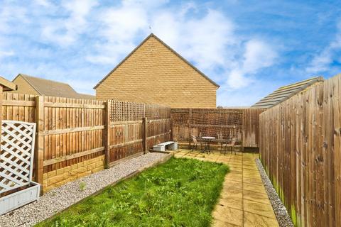 2 bedroom townhouse for sale, Brompton Drive, Bradford