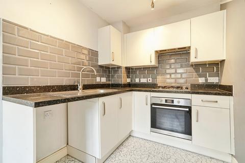 2 bedroom townhouse for sale, Brompton Drive, Bradford