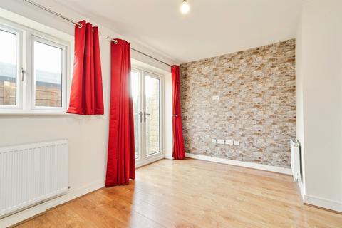 2 bedroom townhouse for sale, Brompton Drive, Bradford