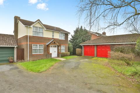 4 bedroom detached house for sale, Barnham Broom Road, Wymondham