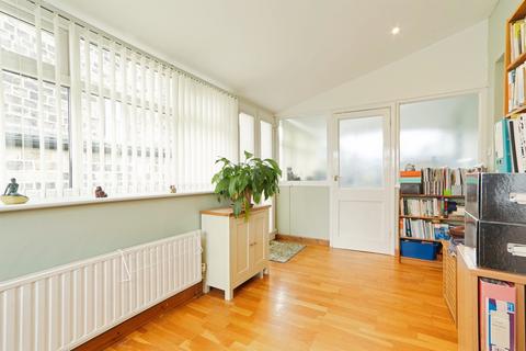 3 bedroom end of terrace house for sale, Leeds Road, Rawdon, Leeds