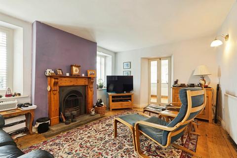 3 bedroom end of terrace house for sale, Leeds Road, Rawdon, Leeds