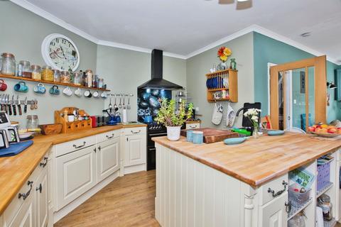 3 bedroom detached house for sale, Danielsfield Road, Yeovil