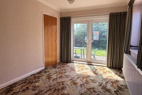 4 bedroom detached bungalow for sale, Sandstock Road, York