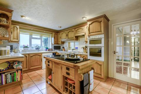 4 bedroom detached house for sale, Bunwell Road, Spooner Row, Wymondham