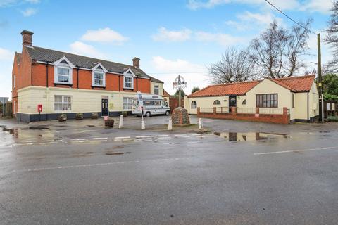 6 bedroom detached house for sale, Gimingham Road, Trunch, North Walsham