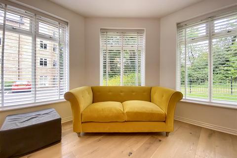 2 bedroom apartment to rent, Elm Gardens, Sheffield