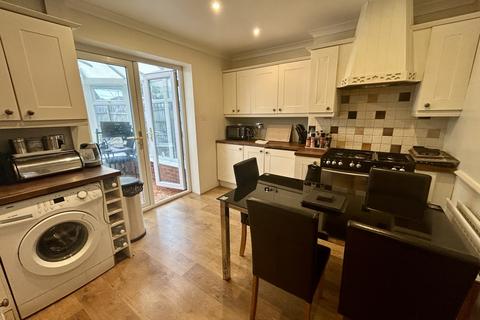 3 bedroom terraced house to rent, Harold Road, Smethwick, B67