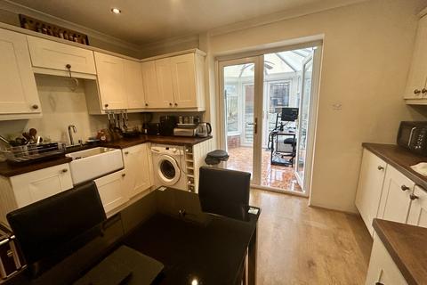 3 bedroom terraced house to rent, Harold Road, Smethwick, B67