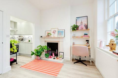 1 bedroom flat to rent, Blenheim Terrace, St John's Wood, London, NW8