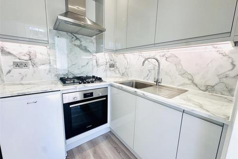 1 bedroom flat to rent, Blenheim Terrace, St John's Wood, London, NW8