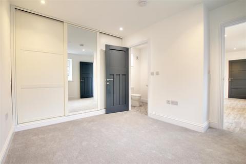 undefined, Manchester Place, High Street, Huntingdon