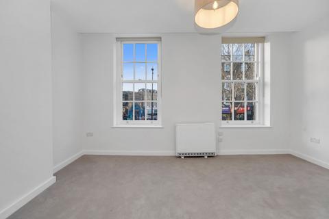 1 bedroom flat to rent, Camden Road, London