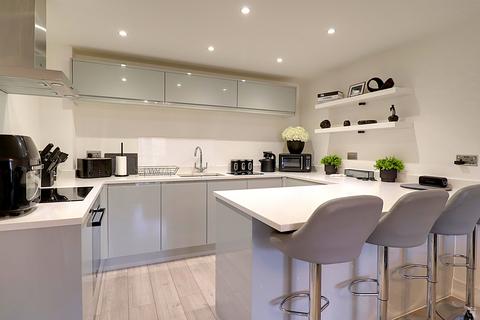 1 bedroom apartment to rent, Edward Watson Court, Brentwood, CM14