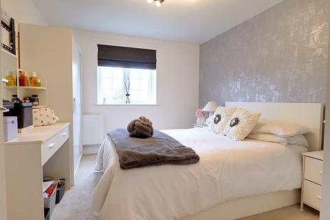 1 bedroom apartment to rent, Edward Watson Court, Brentwood, CM14