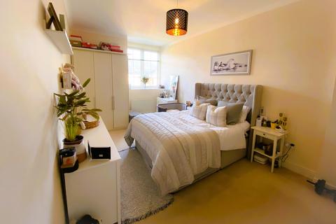1 bedroom flat for sale, Beningfield Drive, London Colney, St. Albans