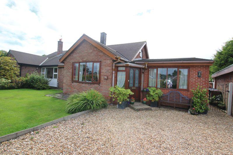 Landsmoor Drive, Longton, Preston 5 bed semidetached house £209,950