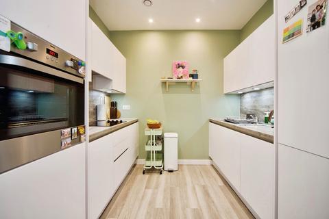 undefined, Chamberlain Court, London, E13