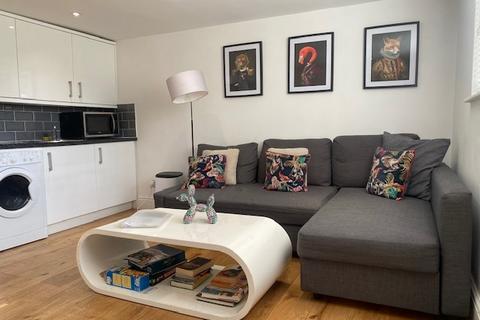 1 bedroom apartment to rent, Gullane Court, Muirfield Close, Reading, Berkshire,
