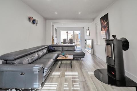 5 bedroom detached house for sale, Holloway Close, Amesbury, Salisbury