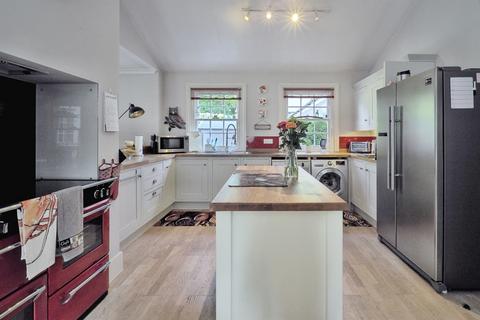 undefined, Salisbury Road, Netheravon, Salisbury