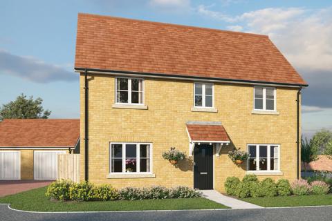 4 bedroom detached house for sale, Buckenham Road, Attleborough