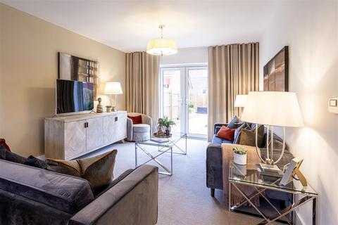 4 bedroom detached house for sale, Buckenham Road, Attleborough