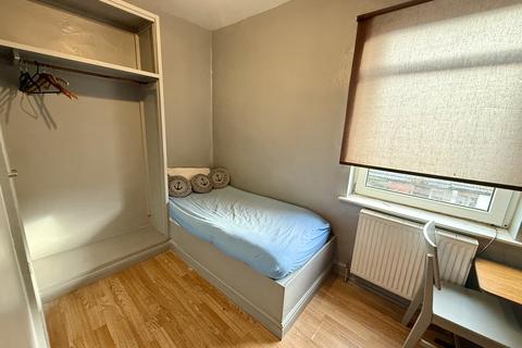 undefined, Cambridge Street, GRANTHAM, NG31