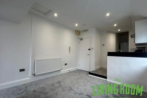 1 bedroom flat to rent, Mackintosh Place, Roath, Cardiff