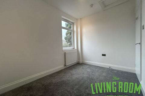 1 bedroom flat to rent, Mackintosh Place, Roath, Cardiff