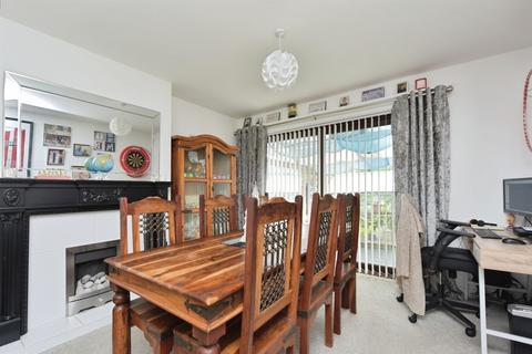 3 bedroom semi-detached house for sale, Bradlea Rise, Rawmarsh, Rotherham