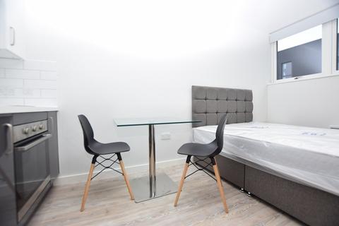 Studio to rent, Walk Mill, Sheffield, S3