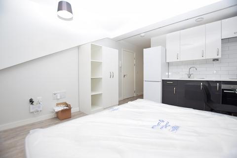 Studio to rent, Walk Mill, Sheffield, S3