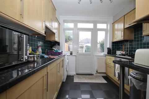 undefined, The Causeway, Carshalton