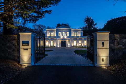 6 bedroom detached house for sale, Wentworth Drive, Virginia Water, Surrey GU25