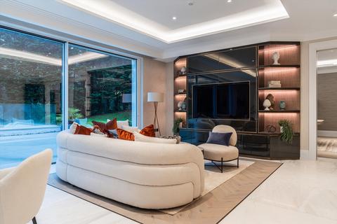 6 bedroom detached house for sale, Wentworth Drive, Virginia Water, Surrey GU25